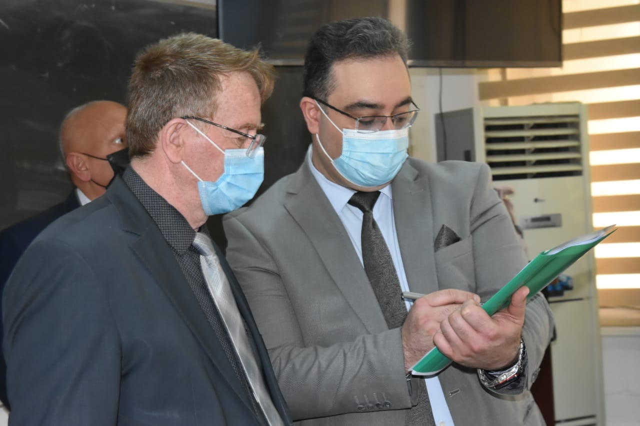 47D8E599-53A4-47E7-94C2-74C8729BE542