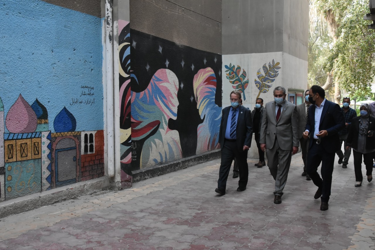 F5692C3B-11AF-4398-AFAA-C74493BBE644