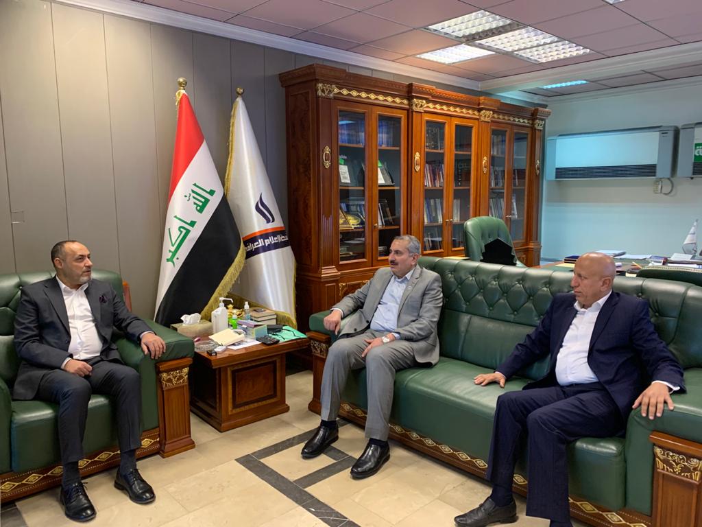 2206DC84-C0ED-4DA6-ABDC-298937A0F909