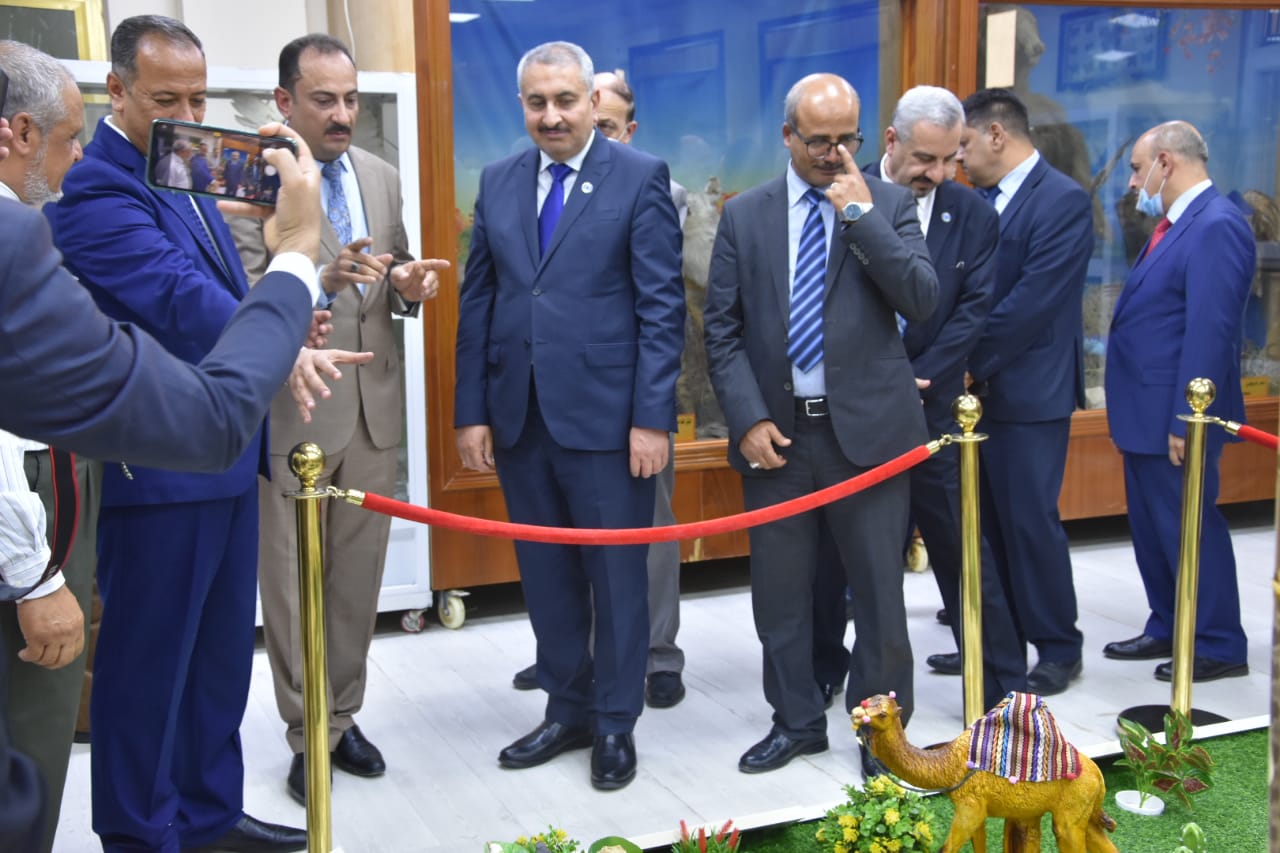 2271B544-B779-40E1-B795-786D36E438C0