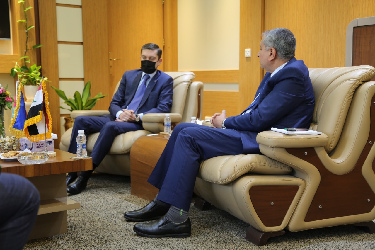 37499D56-A3A6-4B36-96F3-A98A8E0DE0E6