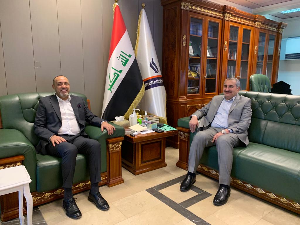 A9EEAC62-A846-434C-B83A-7CC882DBE392