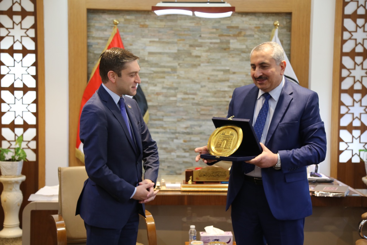 C2A281C2-536F-41A0-99C4-E7E6981C4514