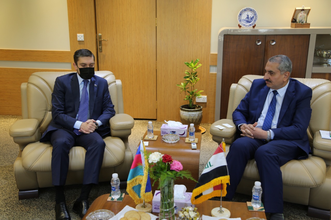 E385AC67-B0E8-4D4F-9A83-9B5149C66131