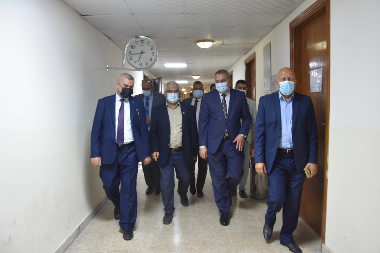 C10EB694-004A-4C34-B00F-6E0CB1458D20