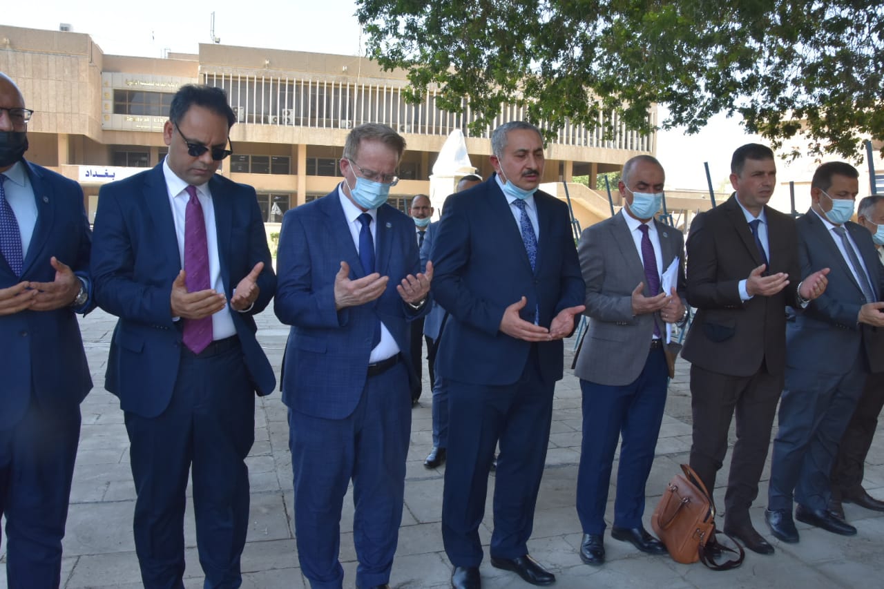 D4A3675A-9633-4FB7-B5AD-AFE332D3C85E