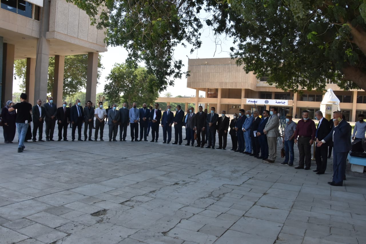 F9B60B55-D40B-49B9-BFB9-F8F841548EDD