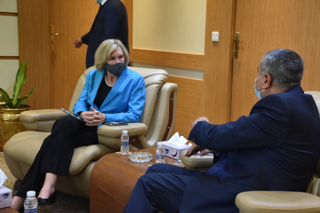 4A1650FE-FFB2-43DE-9B75-BF68E1FEB14A