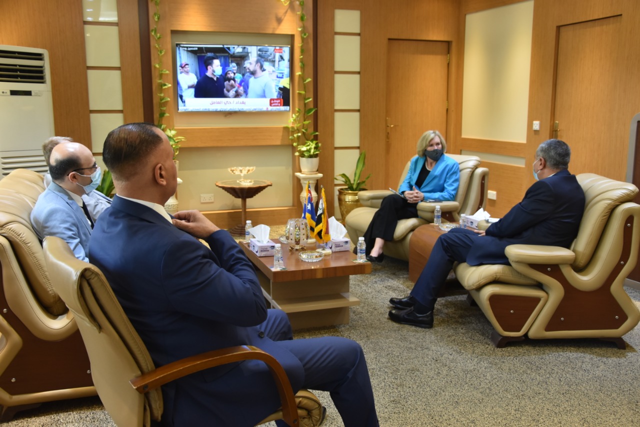 85597EA9-3798-4412-8500-53500B2BC107