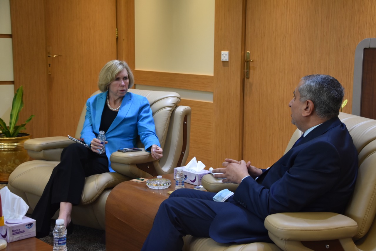 ADAC242A-4EBD-4138-B0AB-C7209EC87D45