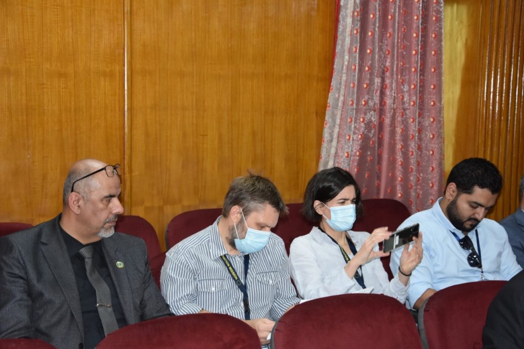 136DD5DE-B373-46F1-A216-3F376EF921AA