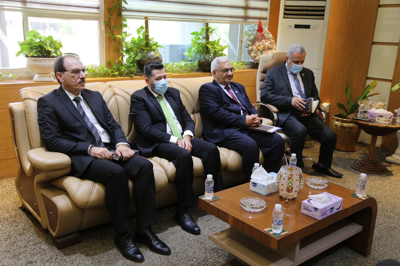 2752AA30-67A6-49C3-8F11-0B1871404804