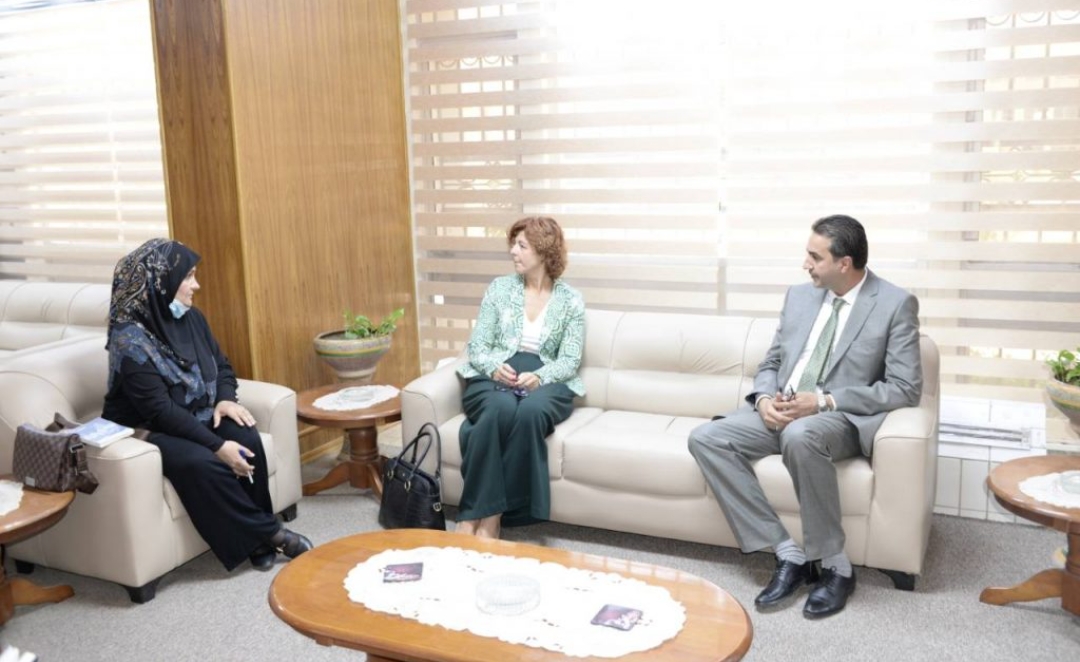 2C8FD6B2-7EE2-415E-95B8-16A382DA5698