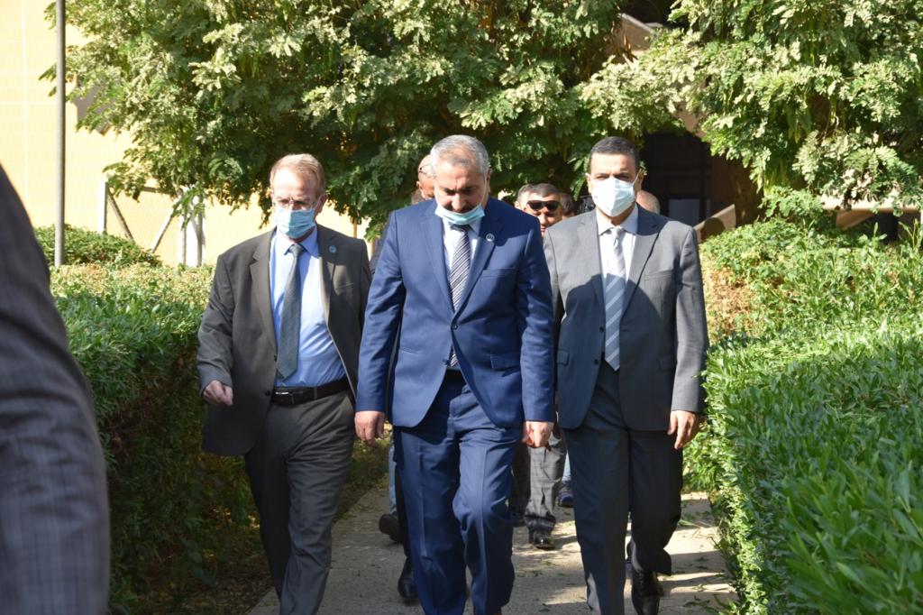 433ABFEE-3F21-4CF5-BC70-6C87BFDA53BC