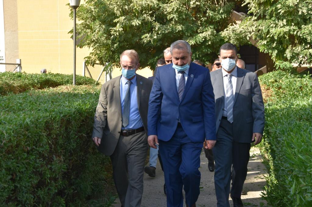 45AD1A5E-C062-4E06-BF11-F6C634D96176