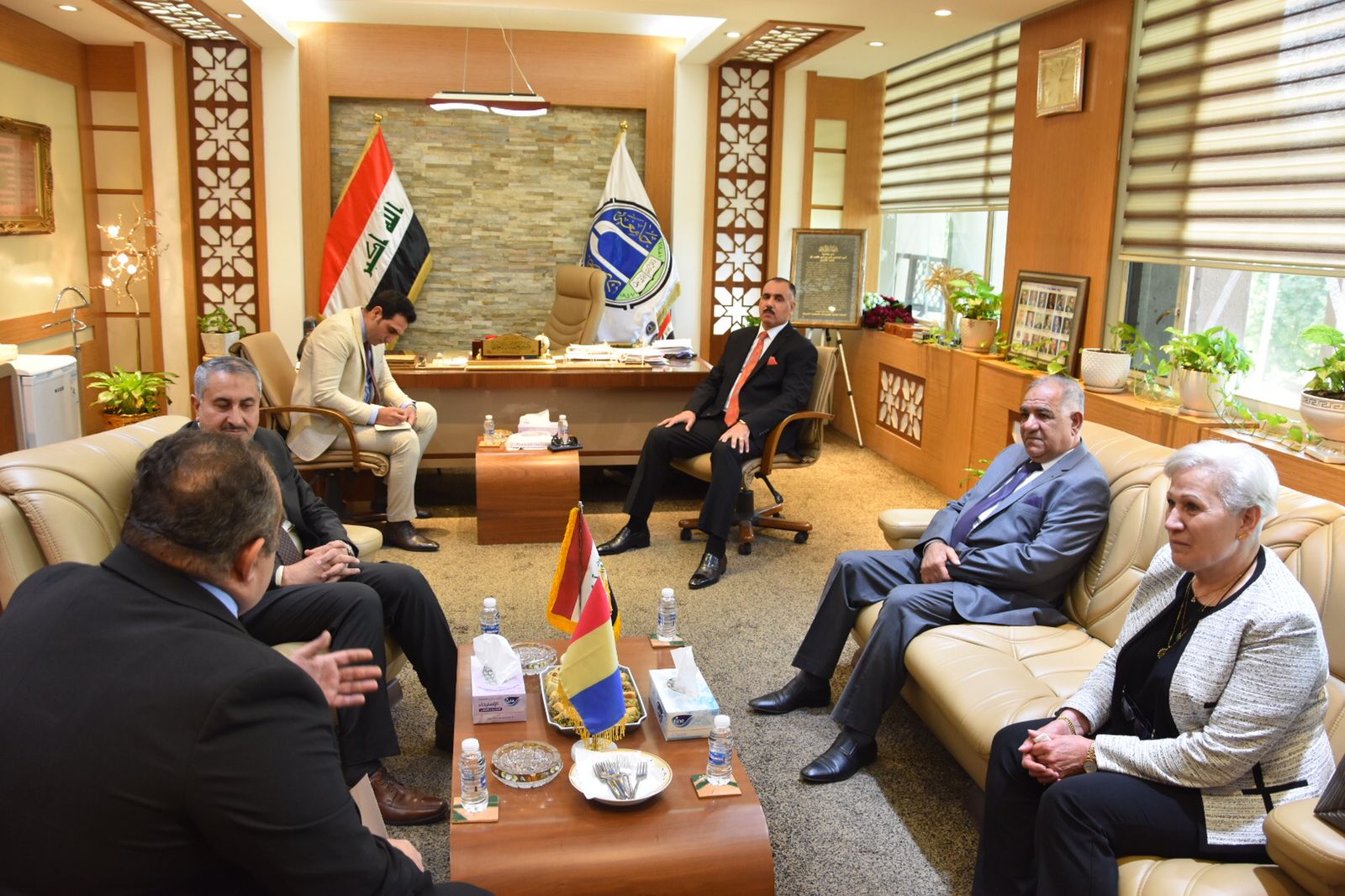 9EF83399-FDF8-455B-81F3-E008382AC11B