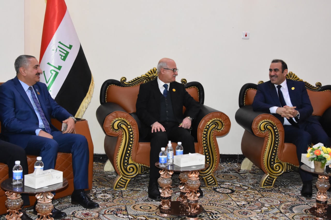 074B1FF0-7816-4970-AD66-F2D190532449