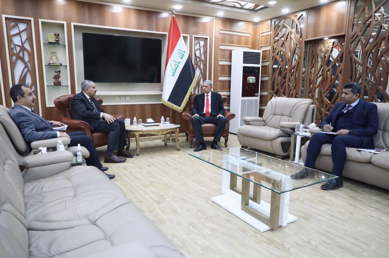 0F0B344A-1771-4B09-98DA-EFD1E205C570