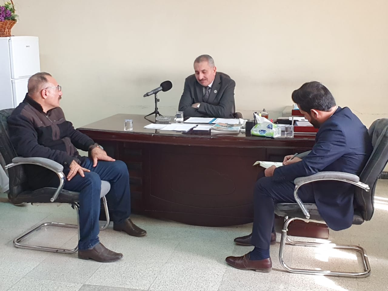 898F8B25-F6C4-40D8-96C7-F8803E4DD28D