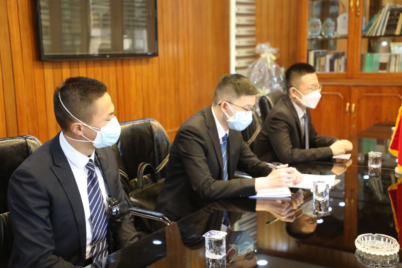 FBA1C4C4-25B4-43E8-8515-E3D03A0643F5