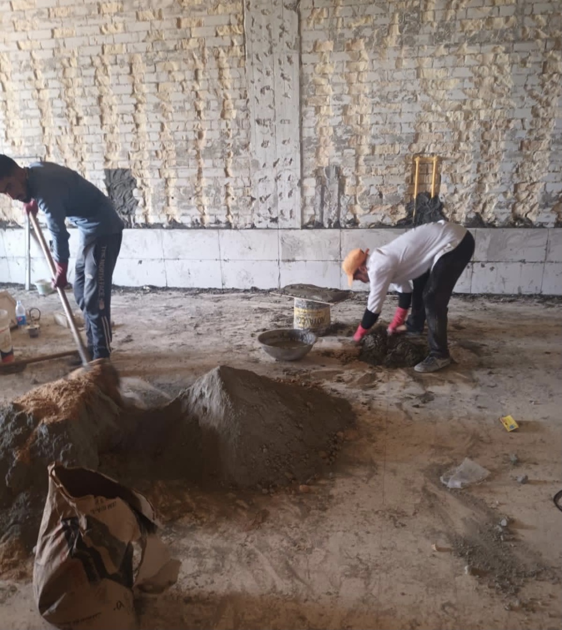 60DA7EB1-FC13-4912-A995-B1EDFE71F3E2