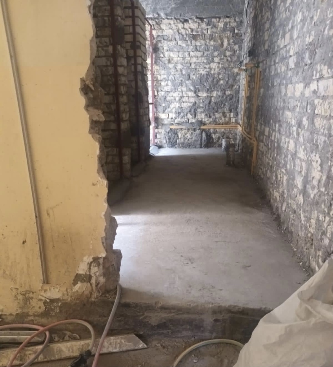 DA5FCCD9-5552-48DC-B5C9-DACBE0036C77