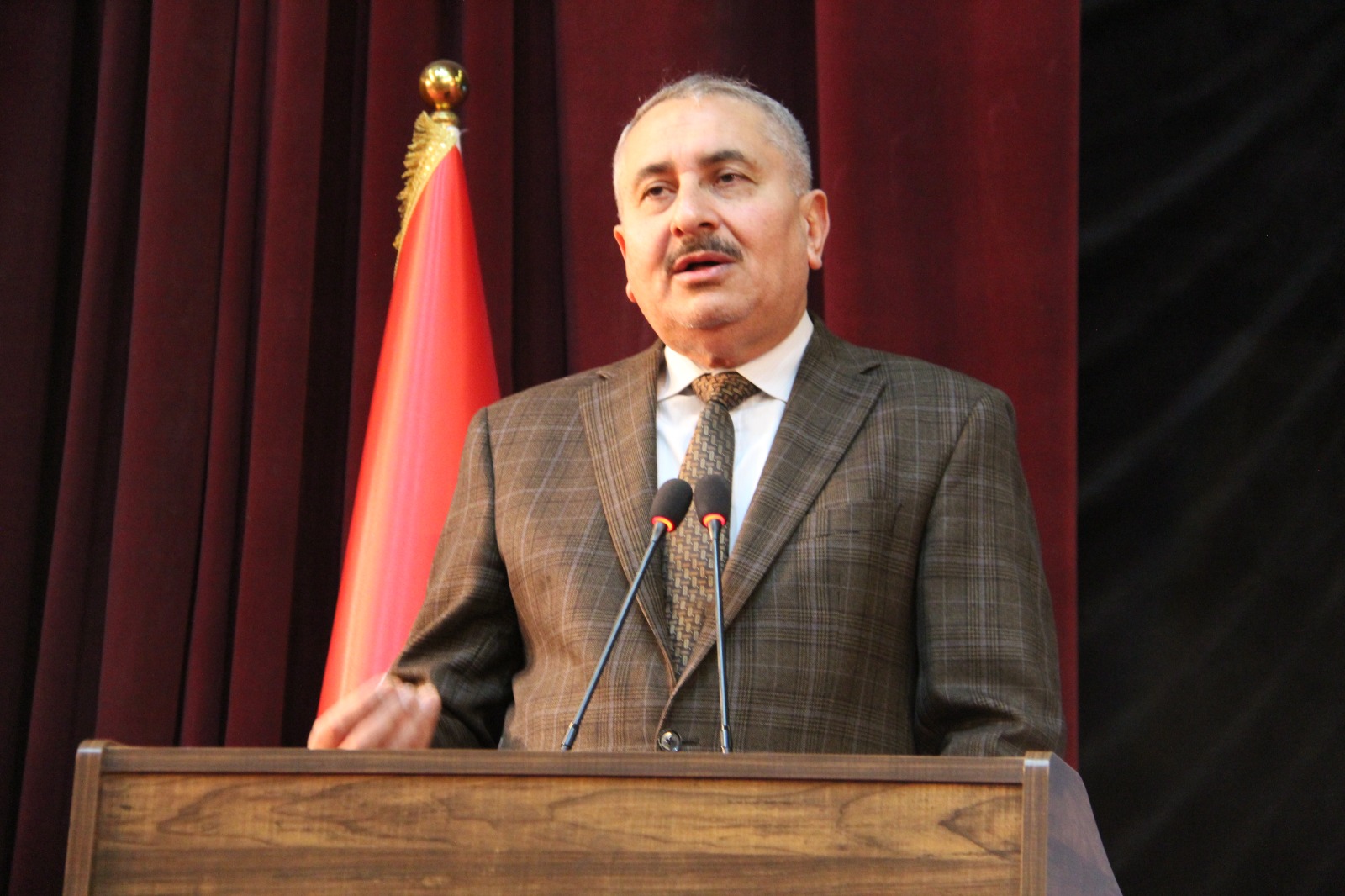 7154A29F-ED79-4C3F-B515-A09DBE059B11