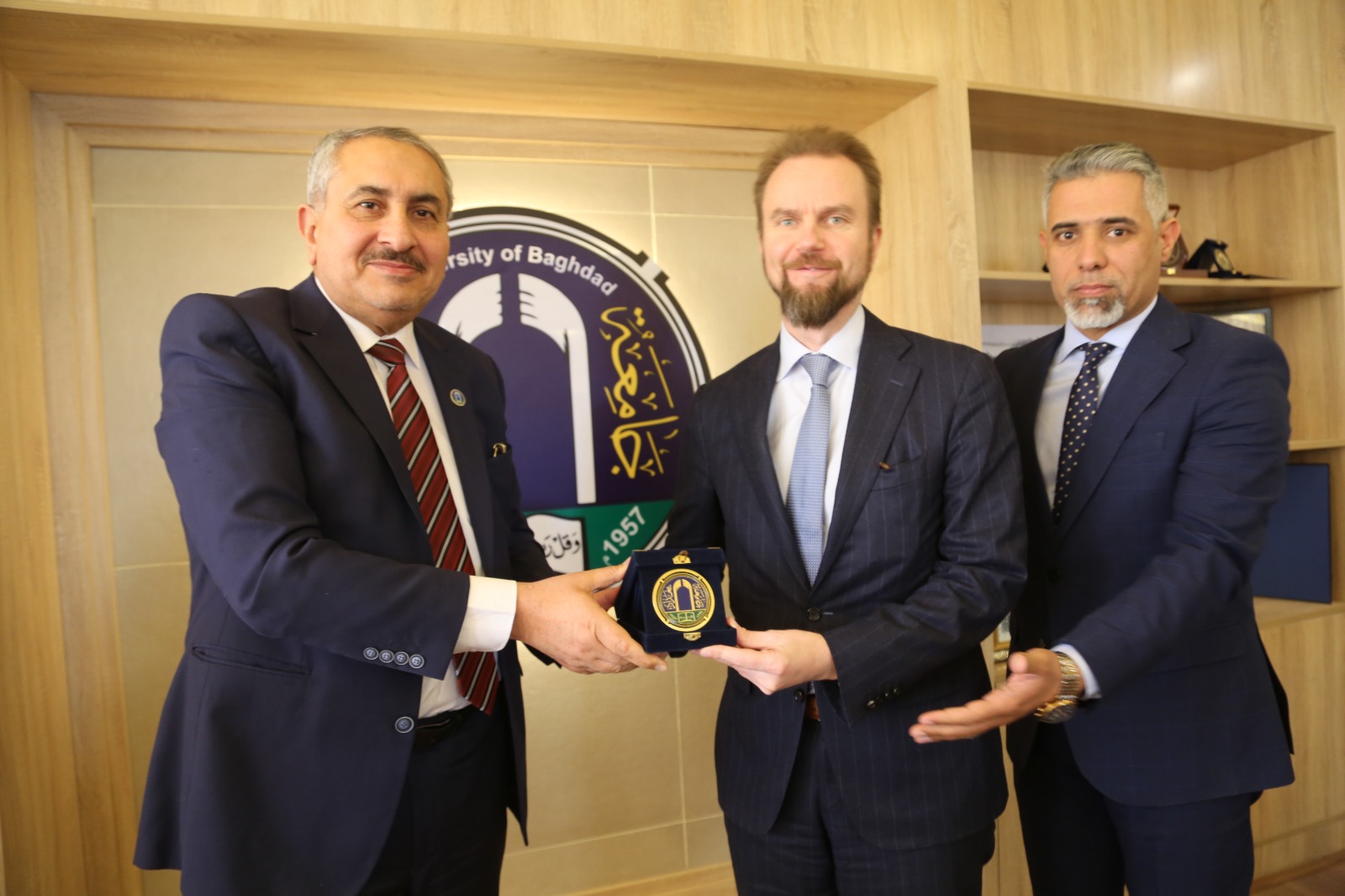 7BECDBB7-326F-4CD4-AB64-808388BB4593