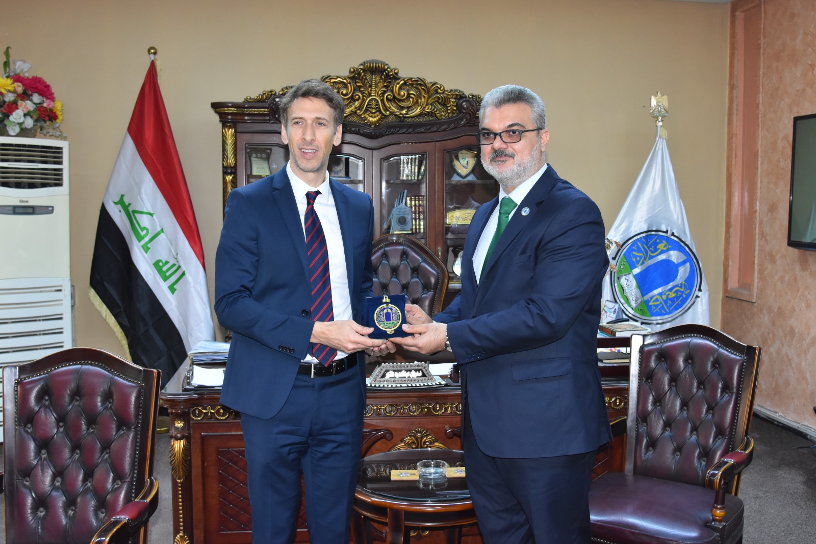 746BF1F3-8A3D-4746-80F8-FD8C0A0C7354