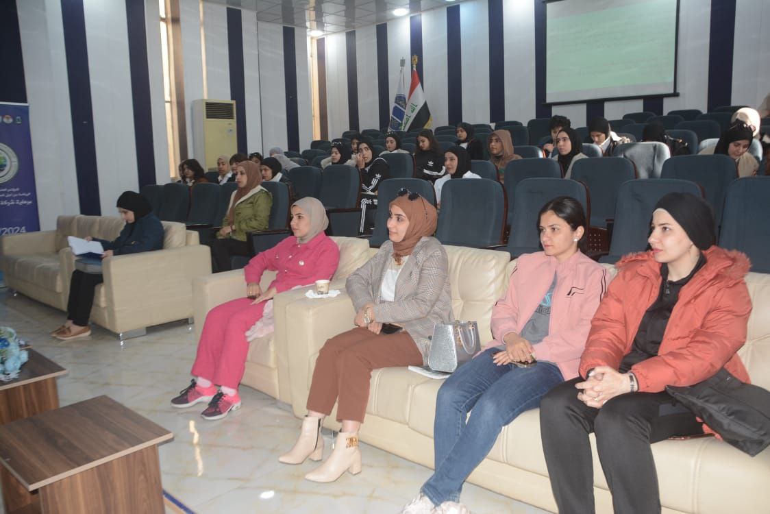 كلية التربية البدنية للبنات تقيم دورة تدريبية عن (قانون (5)