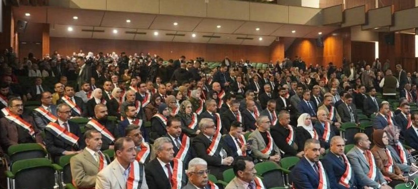 وزير التعليم العالي والبحث العلمي يكرم باحثتين من هندسة بغداد في يوم العلم العراقي (6)