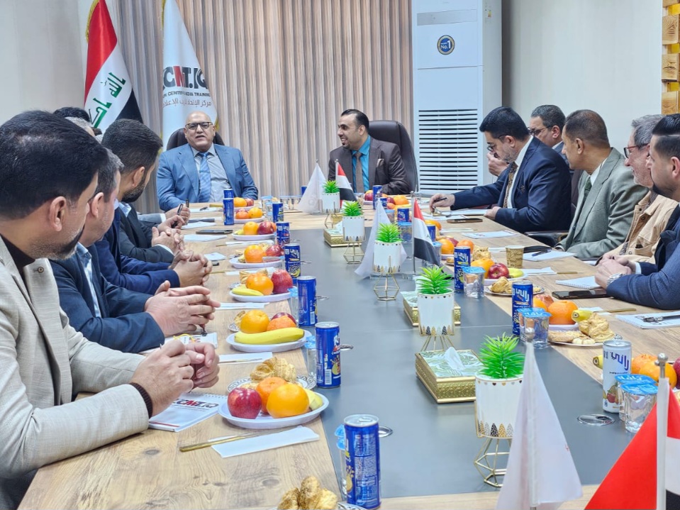 عميد الإعلام يزور مركز الاتحاد للتدريب الإعلامي UCMT (3)