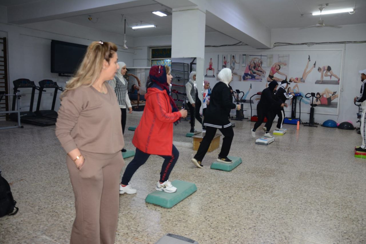 كلية التربية البدنية للبنات تنظم دورة تدريبية عن التمارين (2)